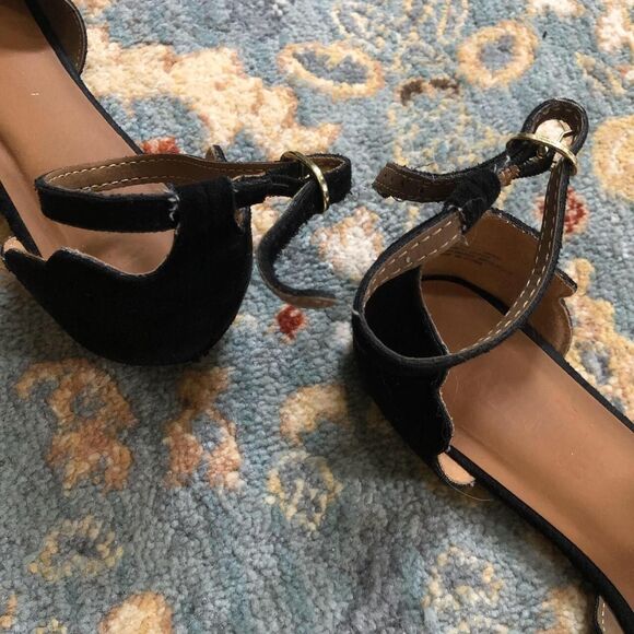 Madeline Women's Black Sandals - Picture 3 of 4